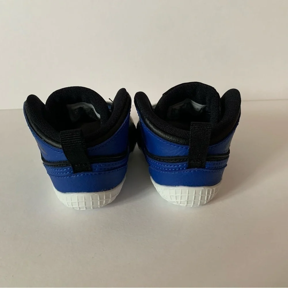 NIB. JORDAN Air Jordan Retro 1 Crib Booties
